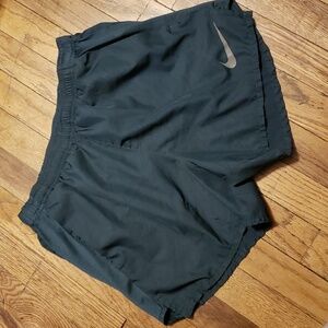 Nike shorts sz Small